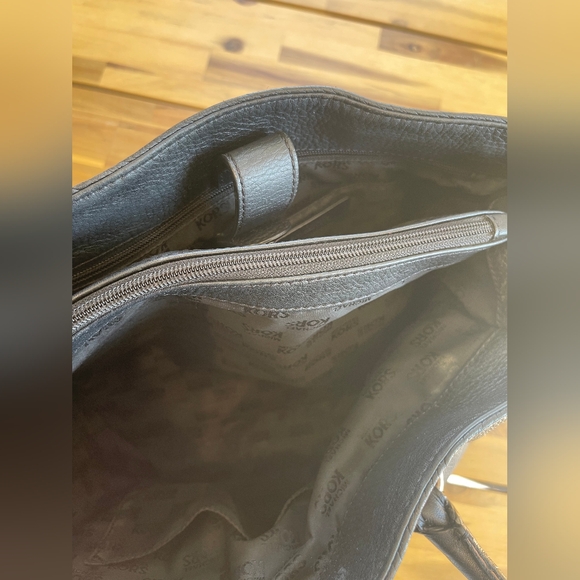 Michael Kors Black Studded Pebbled Leather Shoulder Bag Chain Crossbody Strap - Picture 5 of 5